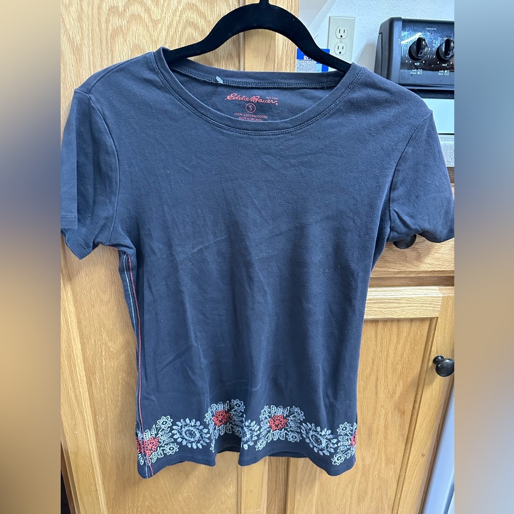 $5 tshirts!
